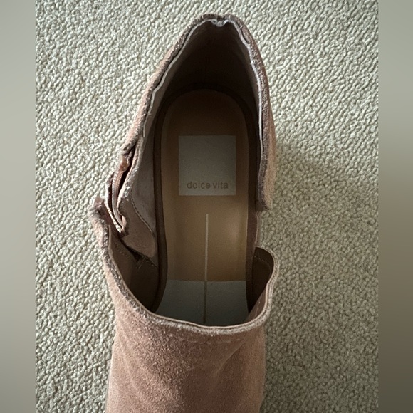 Dolce Vita brown/tan suede booties - Picture 4 of 5